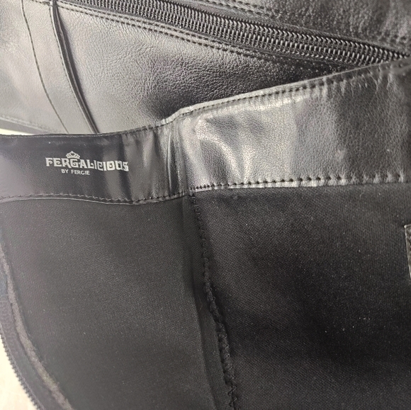 Fergalicious By Fergie Knee High Riding Both side zipper Boots Women's size 11M - Picture 11 of 15
